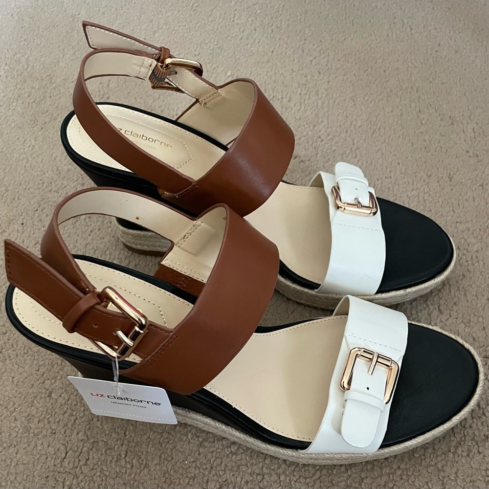Liz Claiborne multi-color wedge, size 9.5. New/never worn